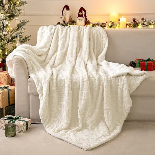 Double-sided flannel blanket